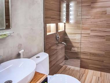 RedDoorz Syariah At Tibra RSWBox Ciawi