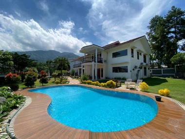 Villa Angrek Gunung putri