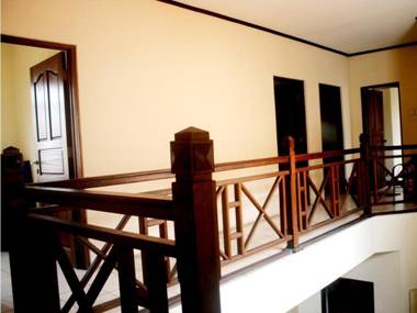 Roby’s Villa MGA Mambruk