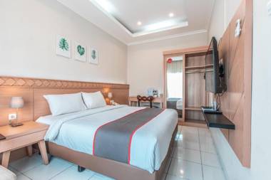 Collection O 9 Villa Ubud Anyer