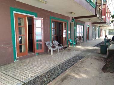 Kondominium Pantai Pasir Putih Carita