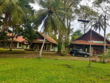 Cartic Carita Resort Village