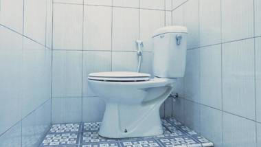 RedDoorz Syariah At Griya Soeratin Pacitan