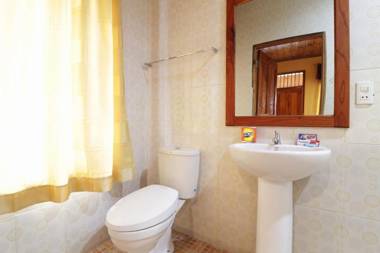 Tuk Tuk Timbul Bungalows