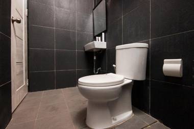 Vaccinated Staff - OYO 1095 RAP Hotel