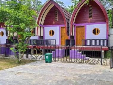 Bungalow Ungu Kebumen