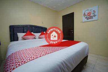 Vaccinated Staff-OYO 927 Carina Hotel