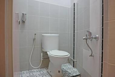 SPOT ON 2200 Hotel Gunung Sari