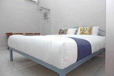 SPOT ON 2200 Hotel Gunung Sari