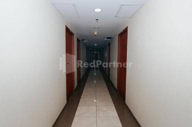 RedLiving Apartemen Green Lake View Ciputat - Syafa Property Tower E
