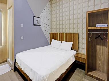 Capital O 91533 Get Inn