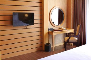 The Grantage Hotel & Sky Lounge