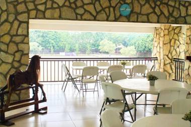 APM Equestrian Resort