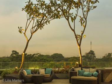 UResidence 2 Golf  View  Lippo Karawaci  by Lilis