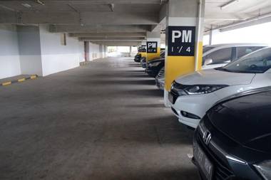 WHroom TreeParkCity  Apartments