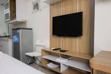 Comfy Studio at Silk Town Apartment By Travelio