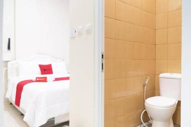 RedDoorz @ Garden Boulevard Citra Raya Tangerang