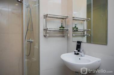 Nice 1BR at M-Town Signature Apartment By Travelio
