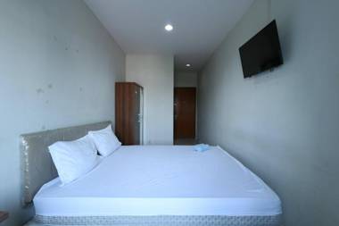 Sky Airlines Guesthouse