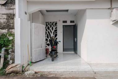 KoolKost Syariah near Bintaro Jaya Xchange