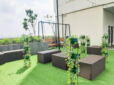 Comfort Studio Apartment @ B Residence By Travelio