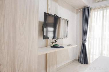 Elegant and Comfy Studio at Saveria By Travelio