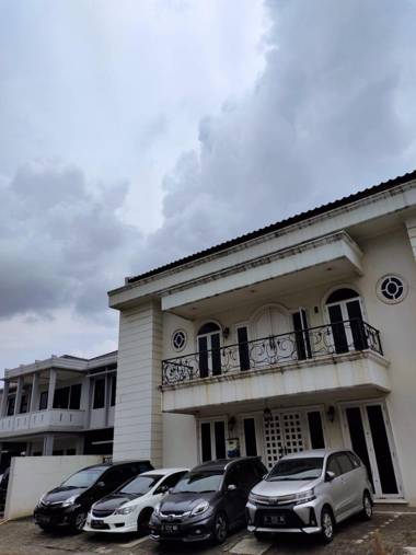 OYO 90953 36 Residence