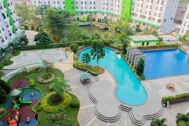 RedLiving Apartemen Green Lake View Ciputat CRI Room Tower E