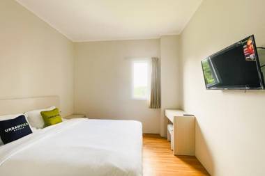Urbanview Hotel Syariah DJ Gading Serpong