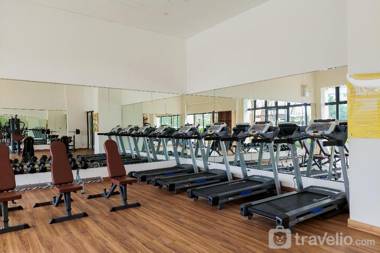 Homey Studio Room at Sky House BSD By Travelio