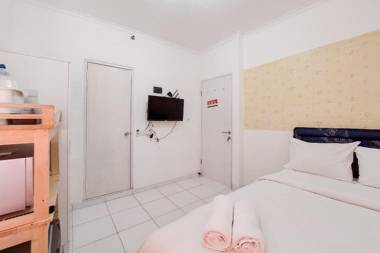 Cozy Studio (No Kitchen) Aeropolis Apt By Travelio