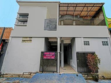 OYO 91592 Aaliya Guest House Syariah