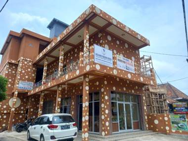 OYO 90731 E-kreasi Home