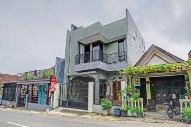 OYO 90737 Losmen Aini Syariah