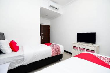 OYO 1611 Four D'home