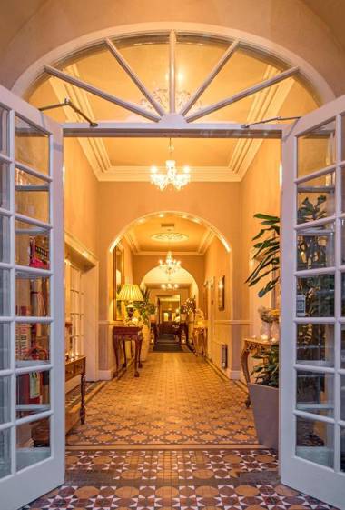 Summerhill House Hotel