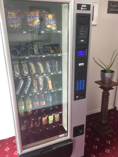 Coral Gables Guesthouse & Campervans