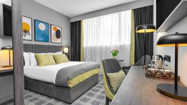 Plaza Hotel Tallaght