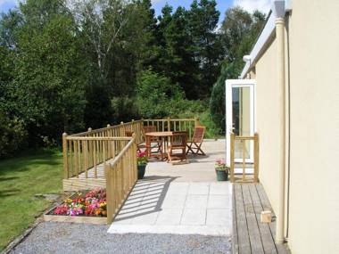 Lakeland Midsummer Lakehouse