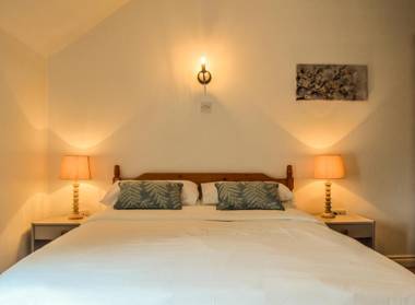 The Waterside Cottages