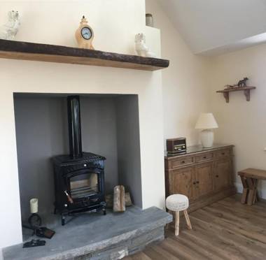 Conway's Cottage with Sea View Nestling by Cliffs-of-Moher