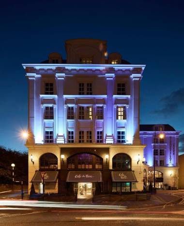 Killarney Plaza Hotel & Spa