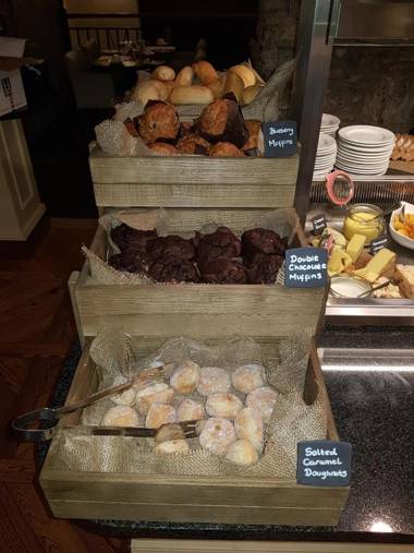 Killarney Heights Hotel