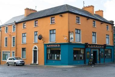 Larkin's Pub Restaurant and B&B
