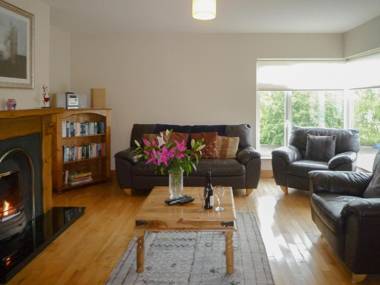 Madams Hill House Killarney