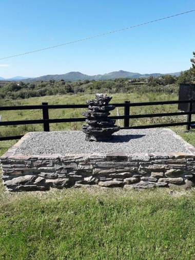 Room in Apartment - 1 Bedroom In A Homely Home With A Lovely Farm