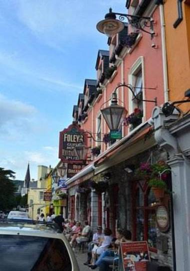 Foley's Guesthouse & Self Catering Holiday Homes