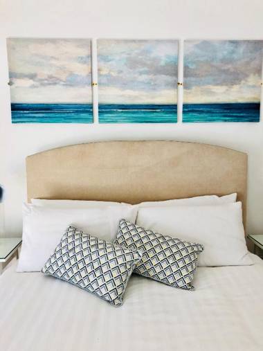 The Eyre Square Townhouse