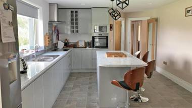 TÍ Mhaggie Holiday Cottage by Trident Holiday Homes