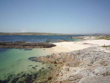Cnocan Na Cuaig Carraroe by Trident Holiday Homes